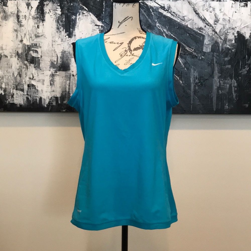 Nike women’s sleeveless large shirt.